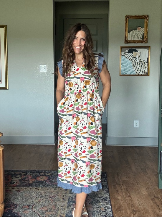 THML Dresses & Skirts - THML Novelty Print Midi Dress Ruffle Sleeve Pockets Size Medium
